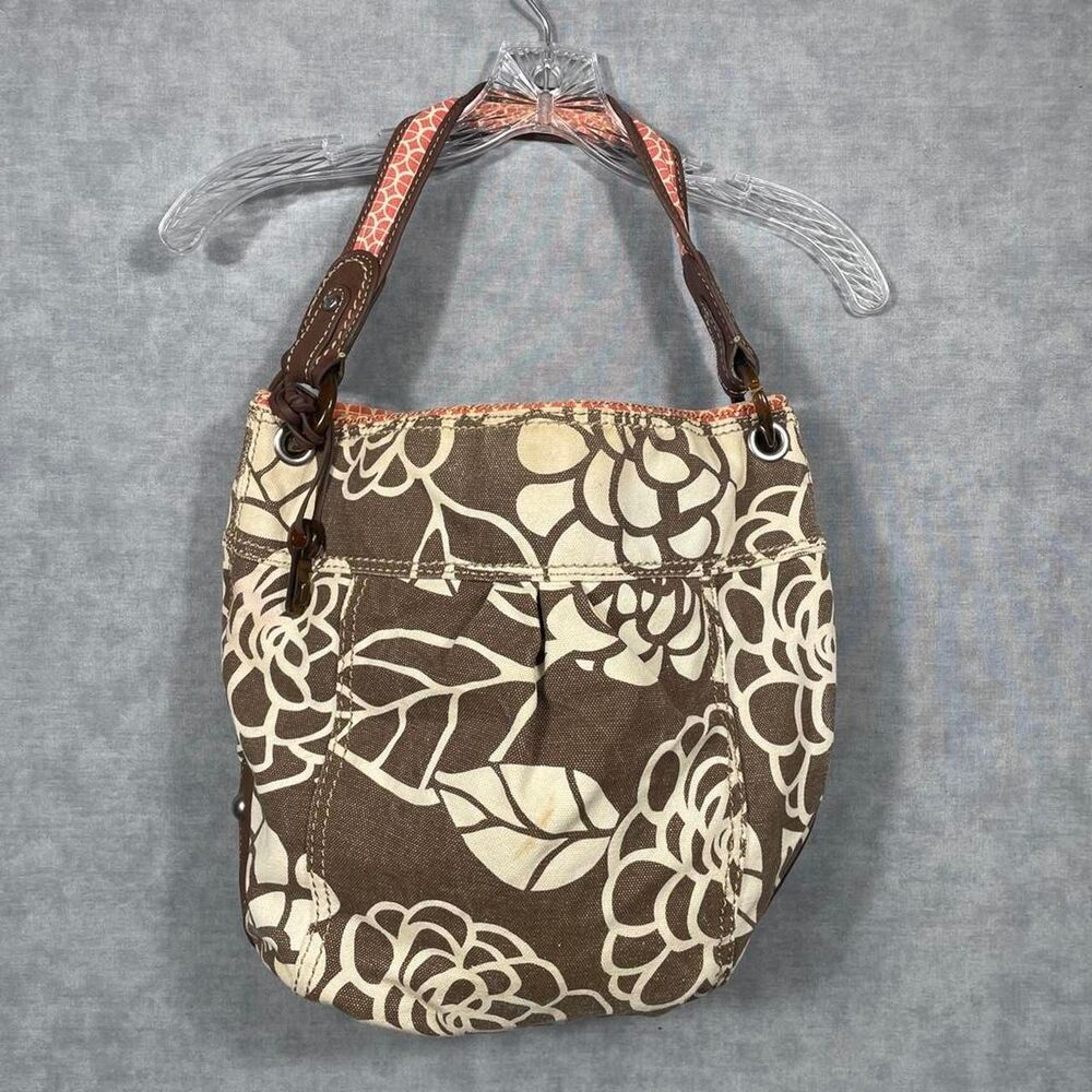 Fossil purse.